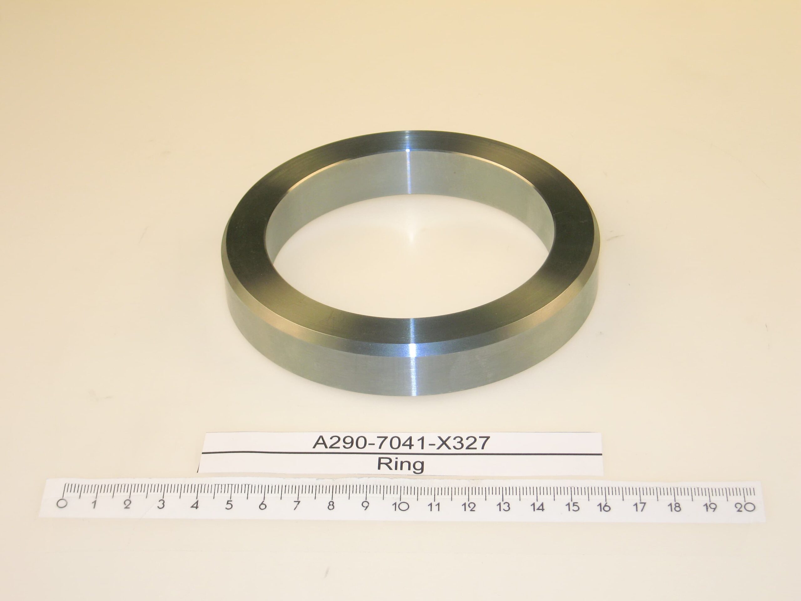 A290-7041-X327.jpg